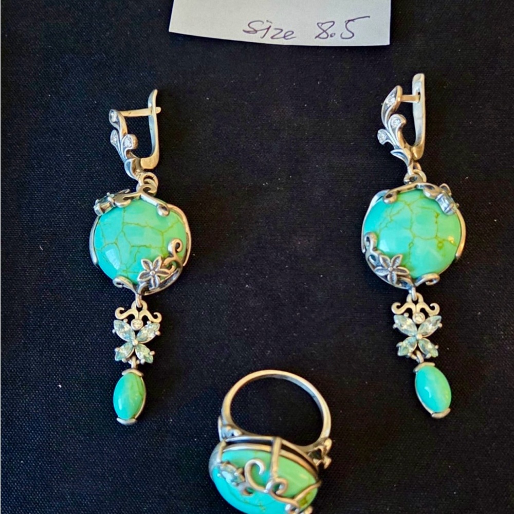 Elegant Turquoise Jewelry Set